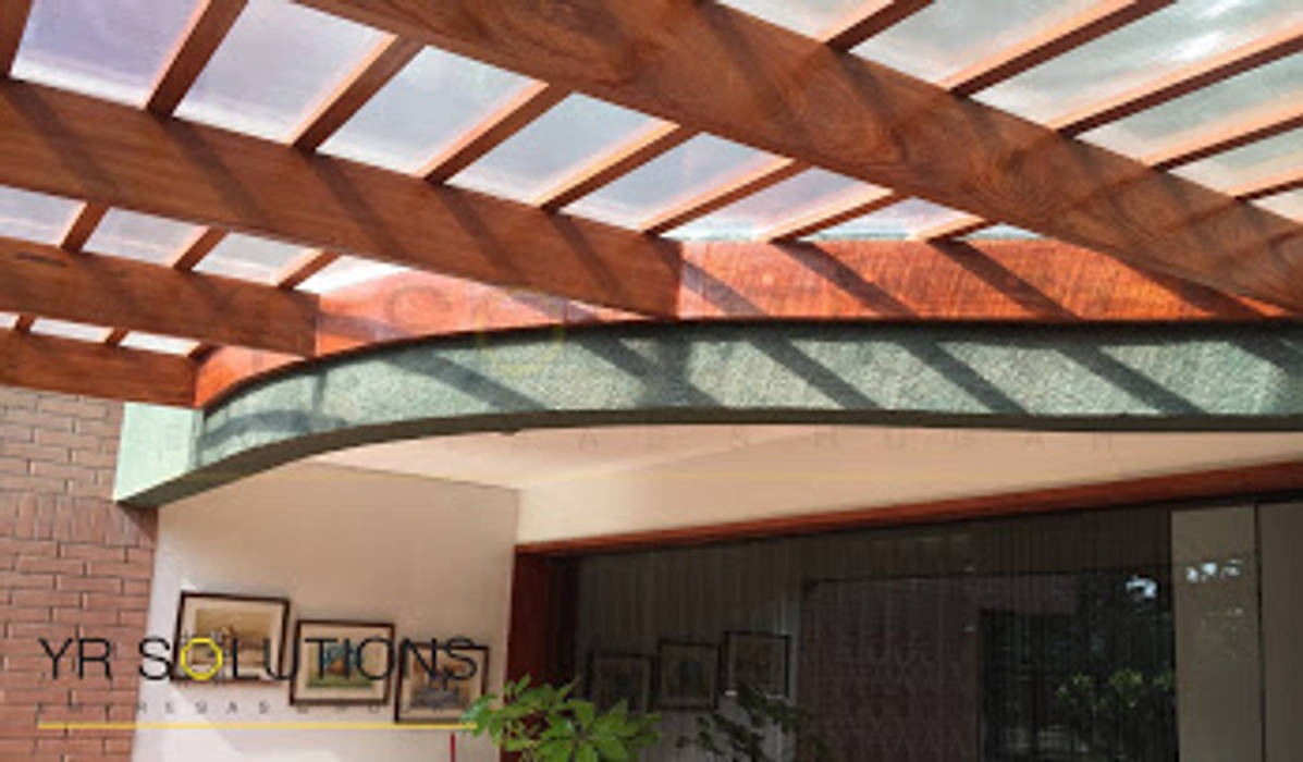 Sol y Sombra - Terraza en Surco YR Solutions Balcones y terrazas tropicales