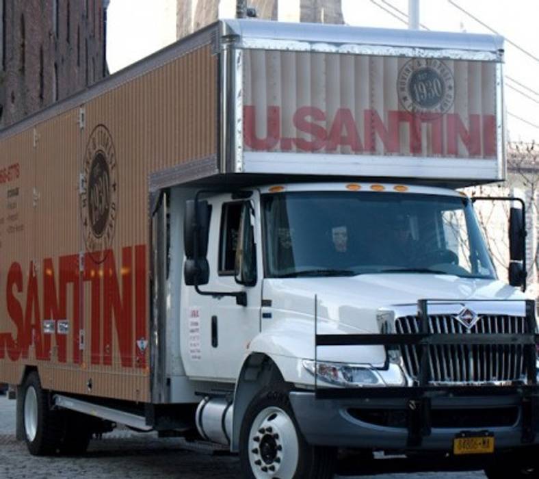 U. Santini Moving & Storage Brooklyn, New York , U. Santini Moving & Storage Brooklyn, New York U. Santini Moving & Storage Brooklyn, New York 商业空间 商業空間