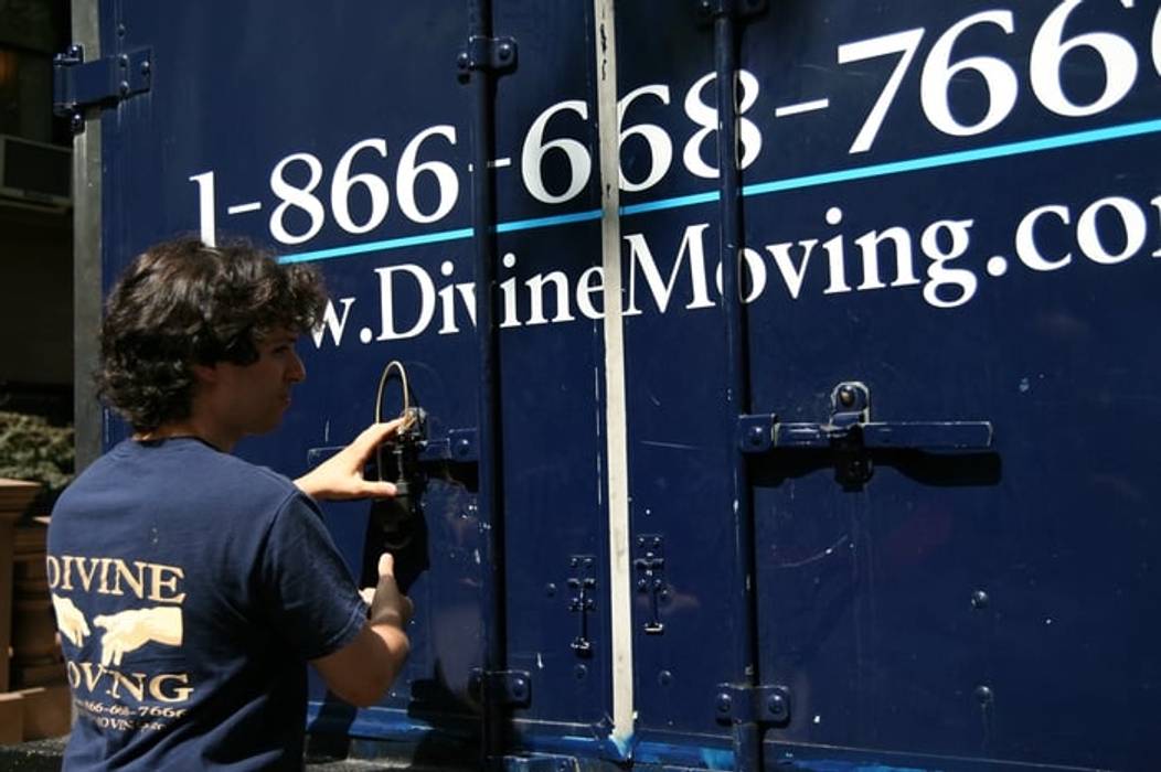 Divine Moving and Storage NYC, Divine Moving and Storage NYC Divine Moving and Storage NYC 상업공간 회사
