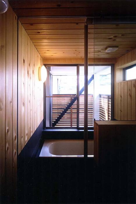 千歳船橋の家, 光風舎1級建築士事務所 光風舎1級建築士事務所 Asian style bathroom Solid Wood Multicolored