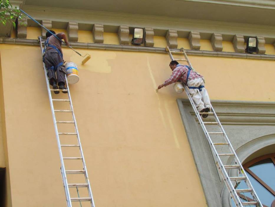 OBRA. PINTURA A DOS MANOS EN FACHADA EN HOTEL QUINTA REAL MONTERREY N.L JMR TODO EN CONSTRUCCION, REMODELACION Y ACABADOS EN GENERAL Condominios Concreto