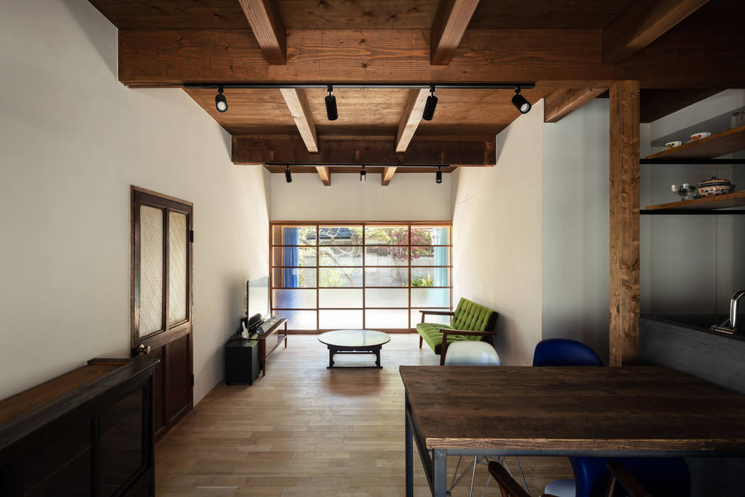 Sukima House YYAA 山本嘉寛建築設計事務所 Ventanas de madera Madera Acabado en madera