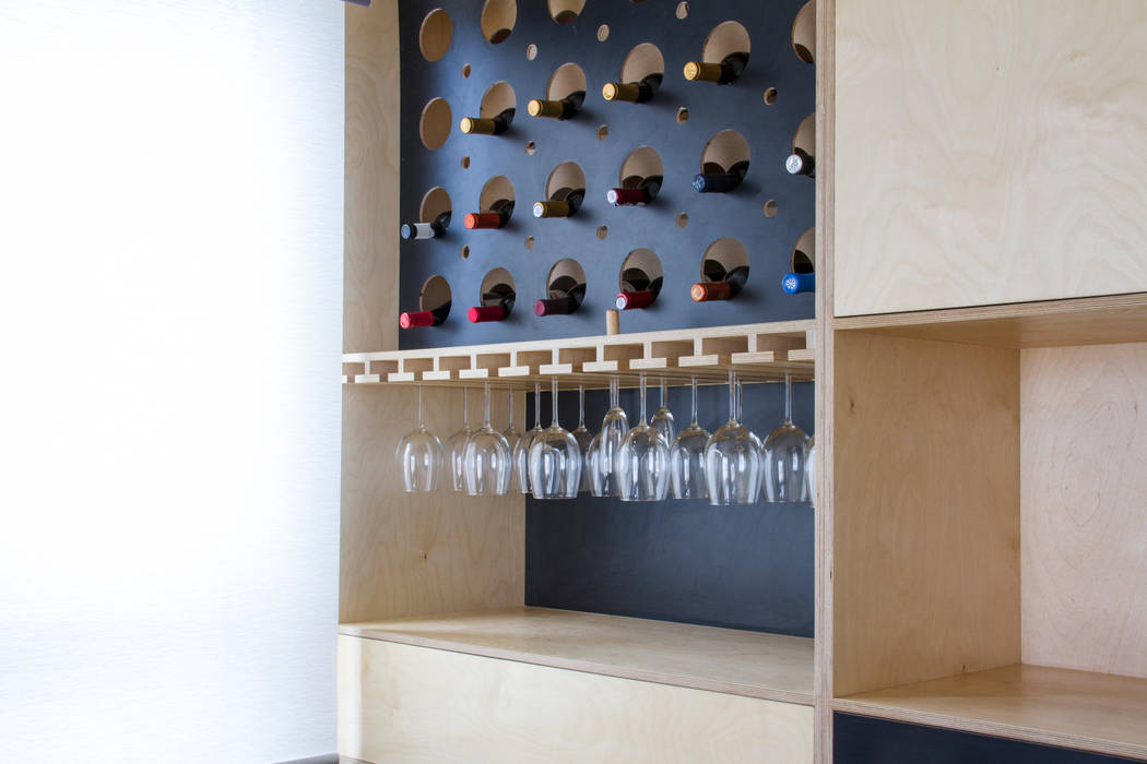 Cavas para Vino, RUMMI RUMMI Study/office Plywood Cupboards & shelving