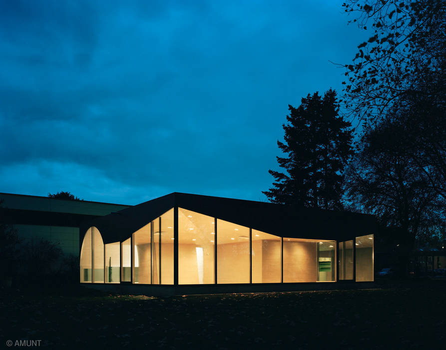 FRIED. Café-Pavillon im Friedhofspark , AMUNT Architekten in Stuttgart und Aachen AMUNT Architekten in Stuttgart und Aachen พื้นที่เชิงพาณิชย์ ร้านอาหาร