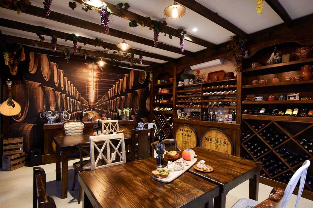 European Influence Villa, Da Rocha Interiors Da Rocha Interiors Wine cellar