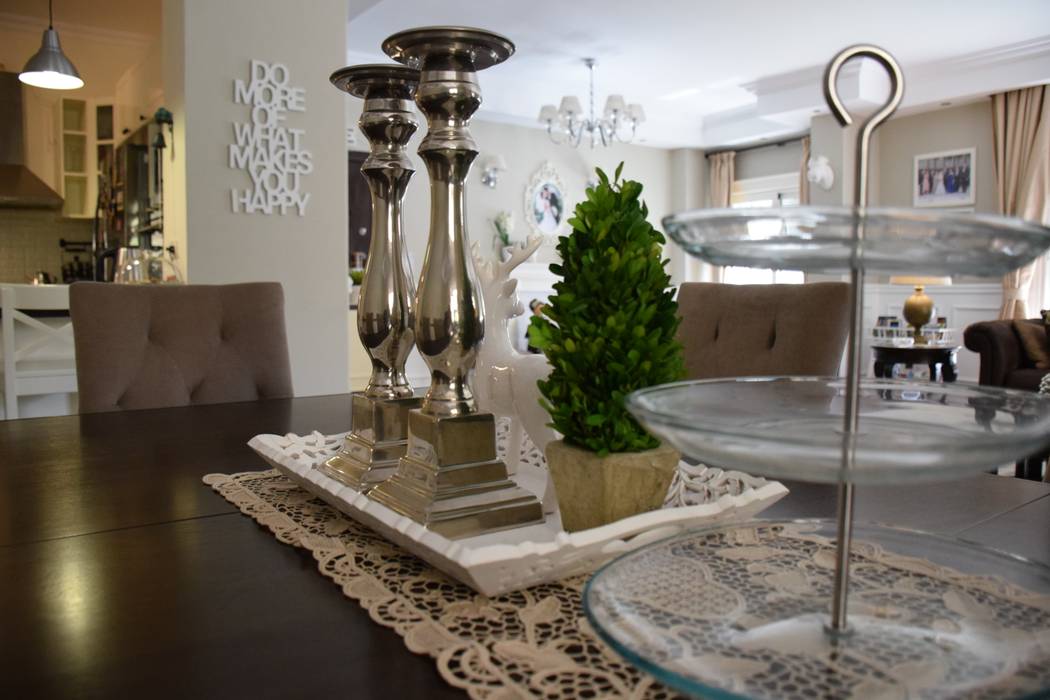 First settlement duplex apartment, SM Interiors SM Interiors غرفة السفرة خشب Wood effect