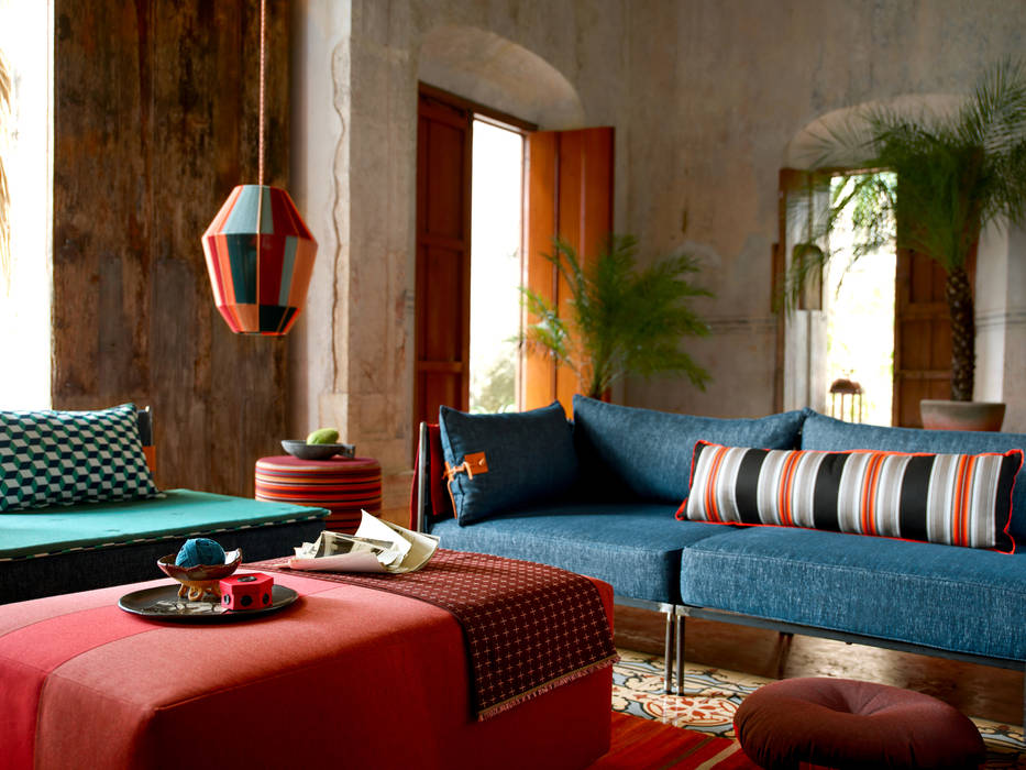 Global Vibrance, Sunbrella Sunbrella Salas de estilo moderno Textil Ámbar/Dorado Sofás y sillones