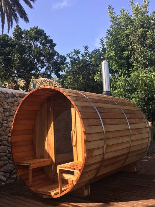 Sauna de madera de Cedro en Ibiza, CASÁRBOL CASÁRBOL Powierzchnie handlowe Lite drewno Wielokolorowy Hotele