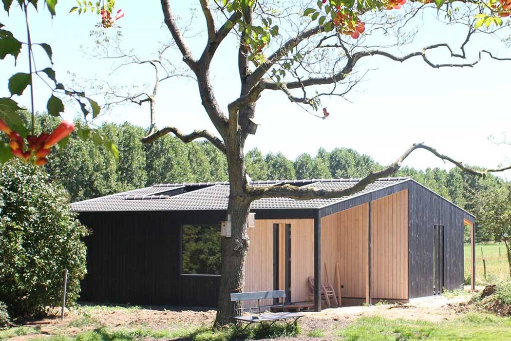 Bed & Breakfast , marcus architecten marcus architecten Study/office Wood Wood effect