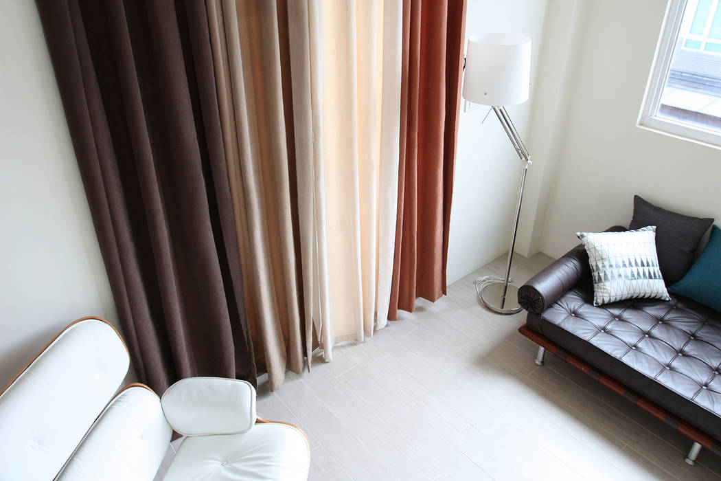 高彩度的自在居家，讓窗簾也能營造主色調｜Donzu 拼色布簾．布簾 / 門簾 / 隔間簾 MSBT 幔室布緹 Mediterranean style bedroom Flax/Linen Pink Textiles