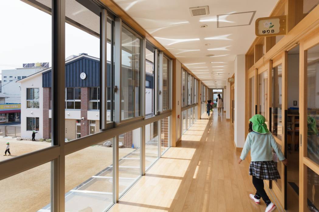 しらゆり幼稚園, FOMES design FOMES design Espacios comerciales Escuelas