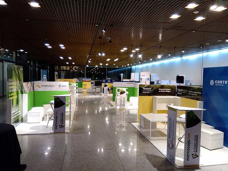 Congreso Mercosoja Rosario 2019 Faerman Stands y Asoc S.R.L. - Arquitectos - Rosario Espacios comerciales Derivados de madera Transparente diseño,color,stand,congresos,eventos,Centros de exposiciones