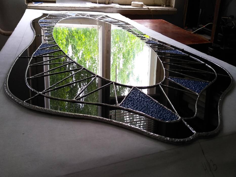 Зеркало Тиффани - ZOMBERRO MATRIX, KAGADATO KAGADATO Baños de estilo moderno Aluminio/Cinc Espejos