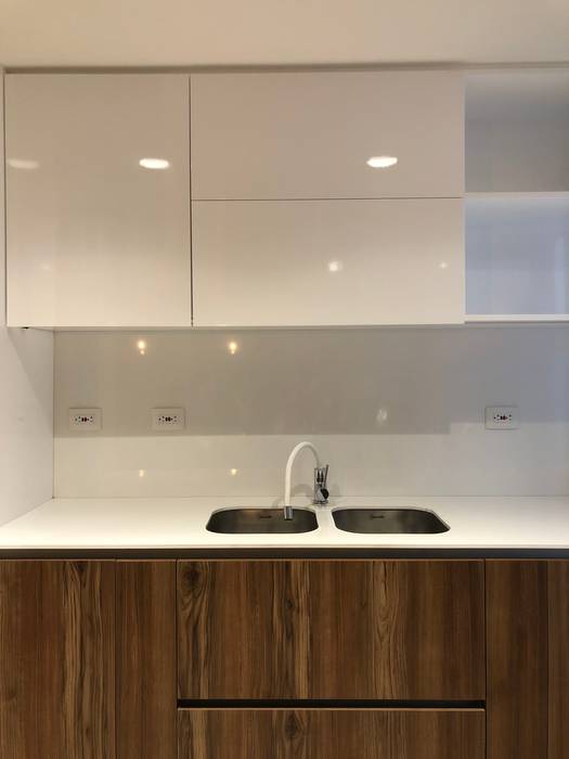 Apartamento AGS, entrearquitectosestudio entrearquitectosestudio Built-in kitchens Chipboard