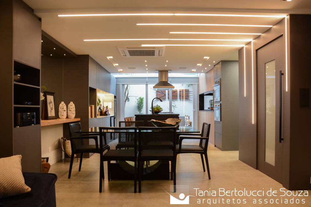 Residência Ildefonso Simões Lopes - 2019, Tania Bertolucci de Souza | Arquitetos Associados Tania Bertolucci de Souza | Arquitetos Associados Salas de jantar modernas sala de jantar,dining room,cozinha integrada