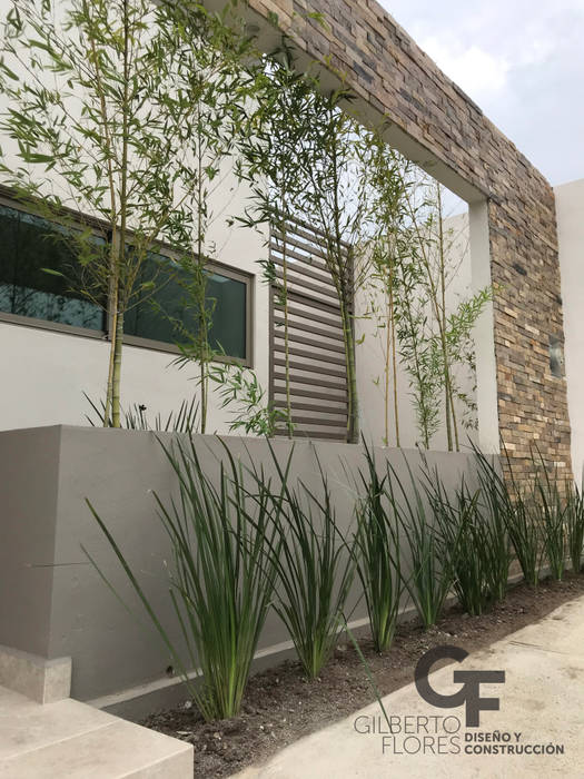 CAROLCO 5, GF ARQUITECTOS GF ARQUITECTOS Front yard Reinforced concrete