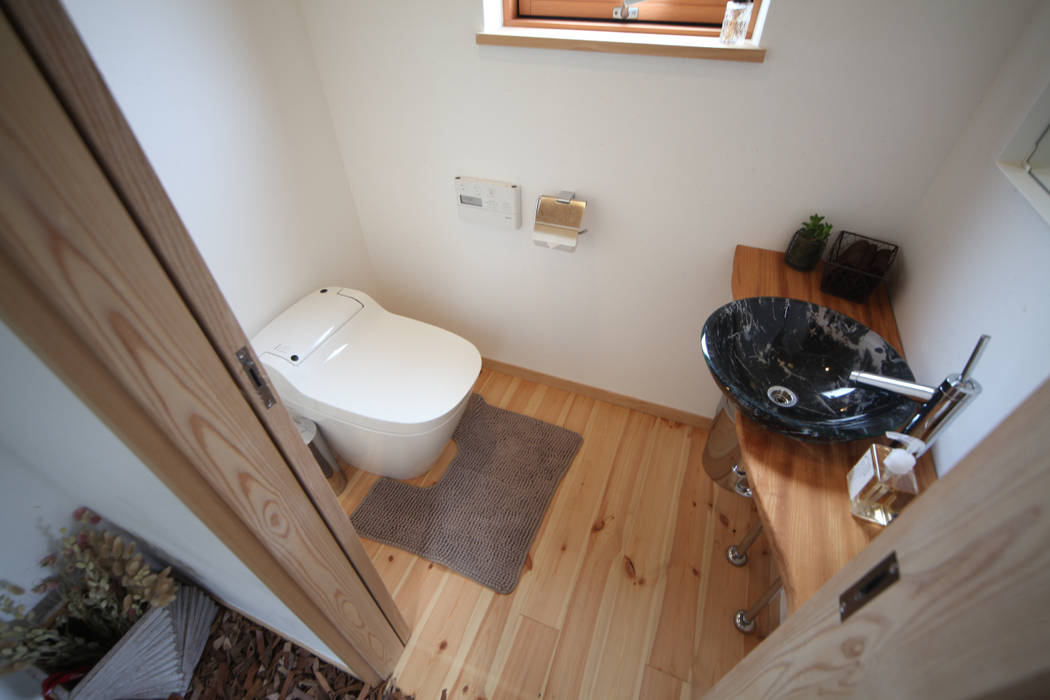 SIMPLE STYLE, 株式会社高野設計工房 株式会社高野設計工房 Scandinavian style bathroom