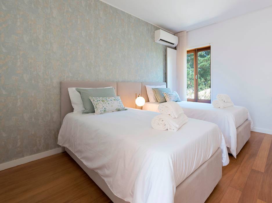 Premium Air BnB, Filipa Cunha Interiores Filipa Cunha Interiores Chambre moderne Lits & têtes de lit