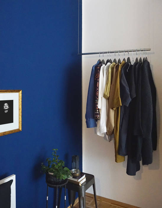 Privatwohnung Maxvorstadt · München, KANOS Design KANOS Design Scandinavian style bedroom Silver/Gold Blue