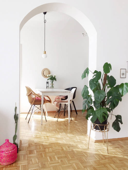Privatwohnung Maxvorstadt · München, KANOS Design KANOS Design Tropical style dining room Wood Brown