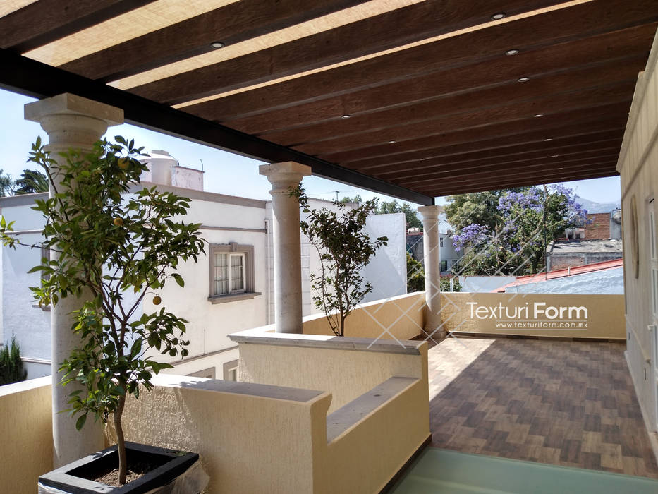 Pérgola Club de Golf , Pérgolas & Terrazas Pérgolas & Terrazas Classic style balcony, veranda & terrace
