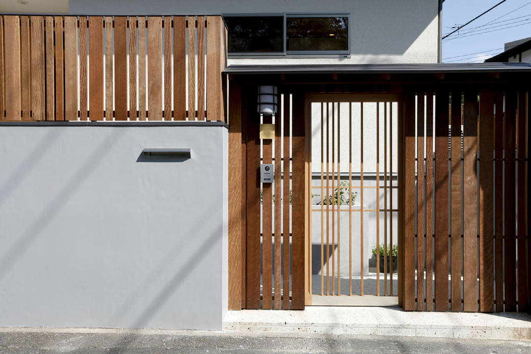 二階堂の家, 光風舎1級建築士事務所 光風舎1級建築士事務所 Sliding doors Wood Wood effect