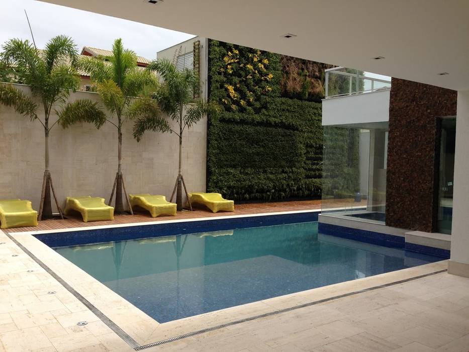 Remodelação Moradia T4 (suítes) com acabamento de topo de gama LAF Construction Management Piscinas de jardim Mármore piscina de moradia, sauna, green wall, parede verde