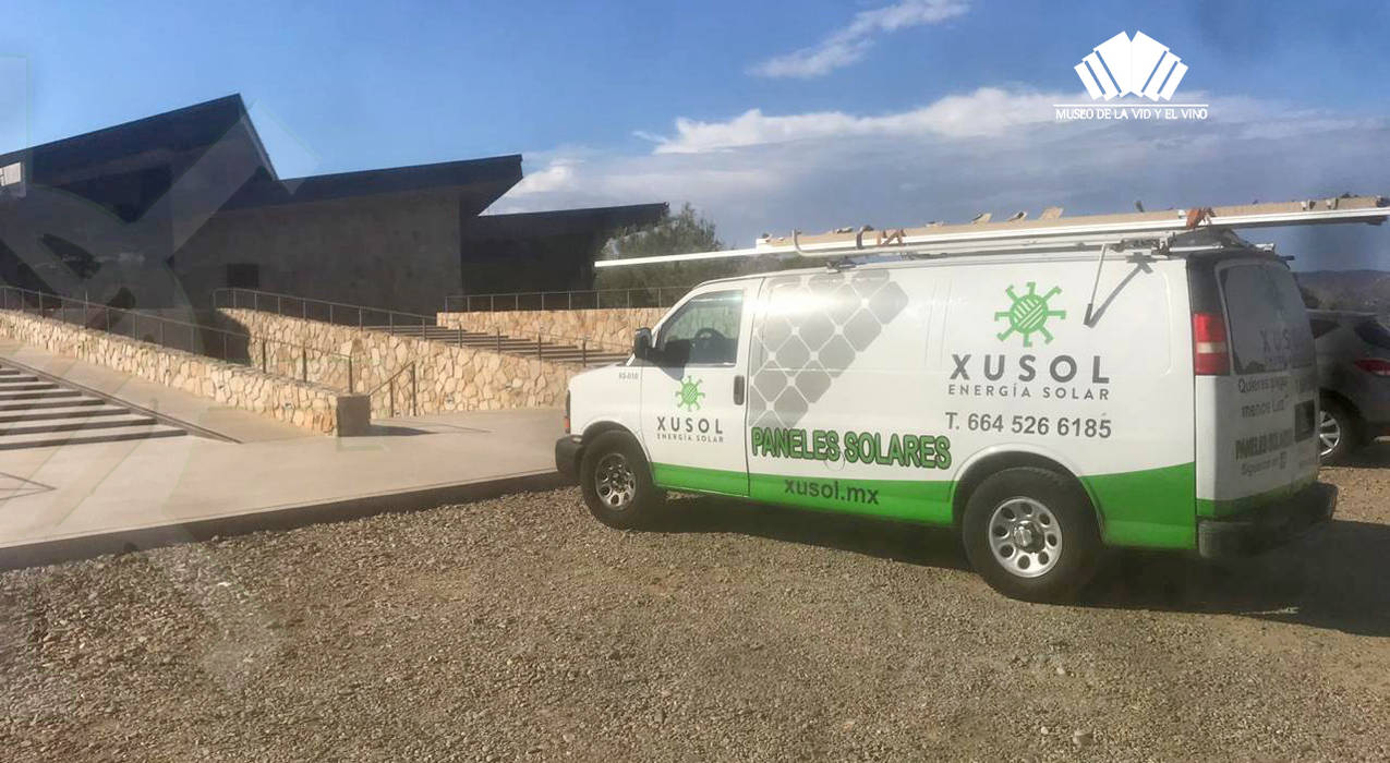 Instalación de 50 Paneles Solares en el Museo del Vino y la Vid, XUSOL Energía Solar XUSOL Energía Solar Lean-to roof