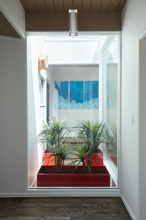 Brown and Kaufman Remodel by Klopf Architecture, Klopf Architecture Klopf Architecture Modern Corridor, Hallway and Staircase