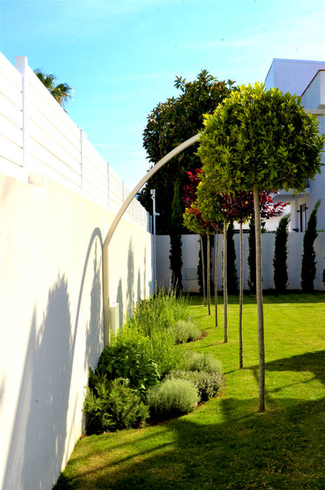 Il progetto tra percezione emozionale e requisiti funzionali sostenibili, danielainzerillo architetto&relooker danielainzerillo architetto&relooker Modern Garden