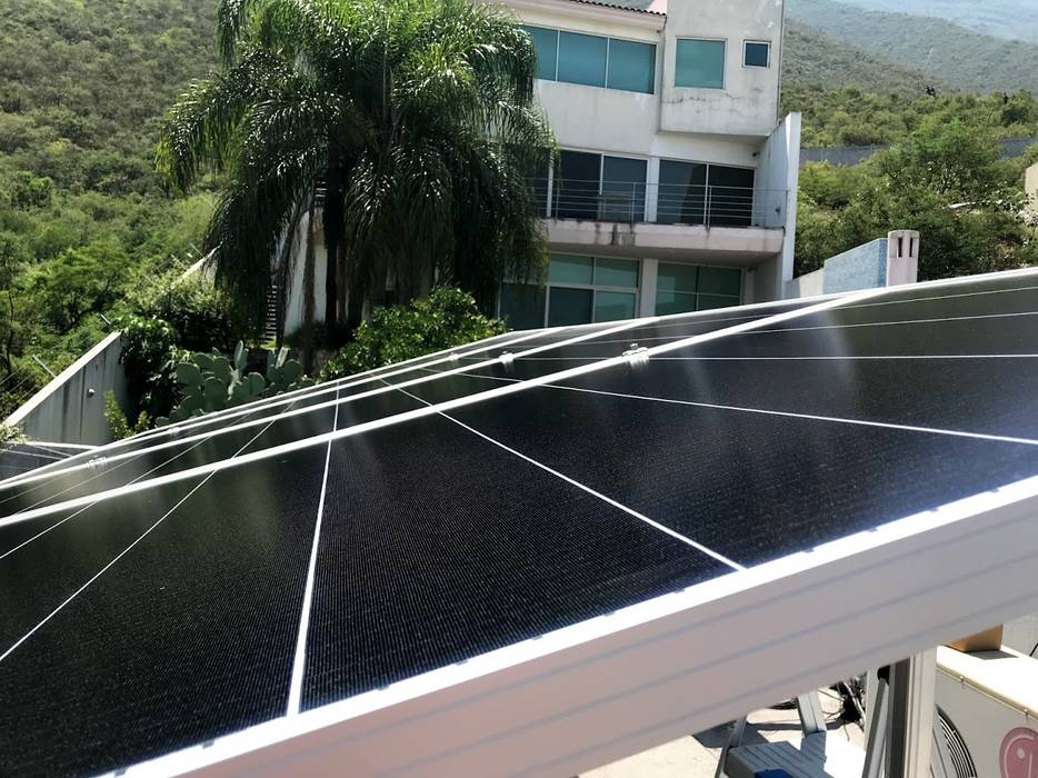 Instalación de 6.8 Kw en residencial San Jeronimo, reSolar reSolar رووف تراس