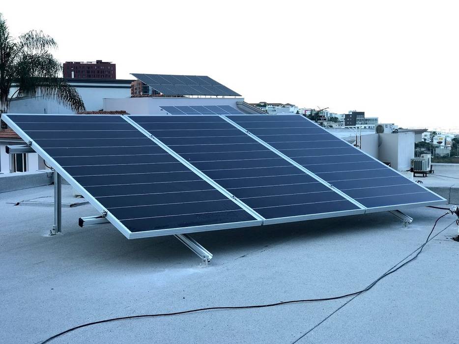 Instalación de 6.8 Kw en residencial San Jeronimo, reSolar reSolar رووف تراس