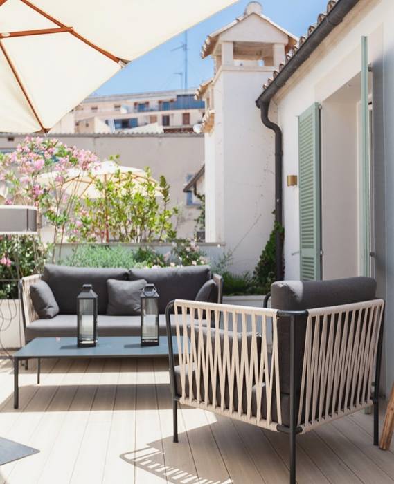 TERRAZA DE HABITACIÓN FOCUS Arquitectura Balcones y terrazas de estilo clásico