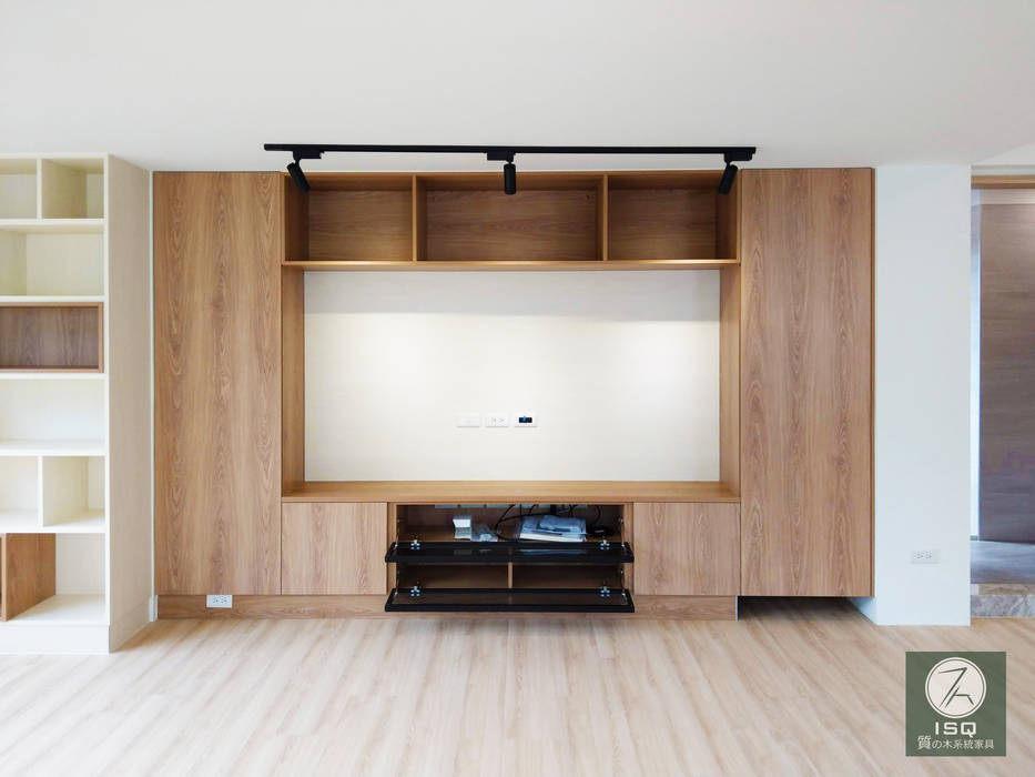 全室案例-台北市士林區, ISQ 質の木系統家具 ISQ 質の木系統家具 客廳
