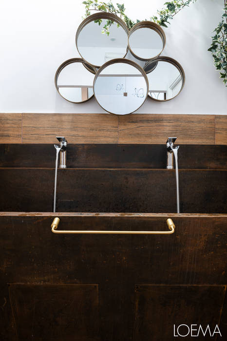 Reforma Integral de Comercio en Chamartin , Loema Reformas Integrales Madrid Loema Reformas Integrales Madrid Industrial style bathroom Copper/Bronze/Brass Sinks