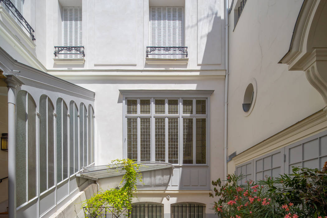 Appartement rue de Bellechasse 75007 Paris, Philippe Conzade Philippe Conzade Janelas de madeira