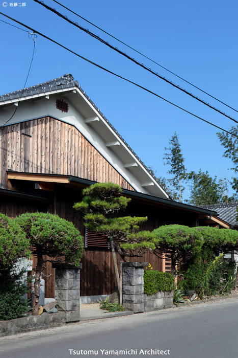 焼杉の家 ～野津のリノベーション～, 山道勉建築 山道勉建築 Wooden houses Wood Wood effect