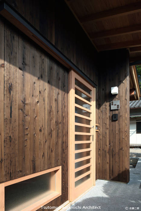 焼杉の家 ～野津のリノベーション～, 山道勉建築 山道勉建築 Rumah kayu Kayu Wood effect