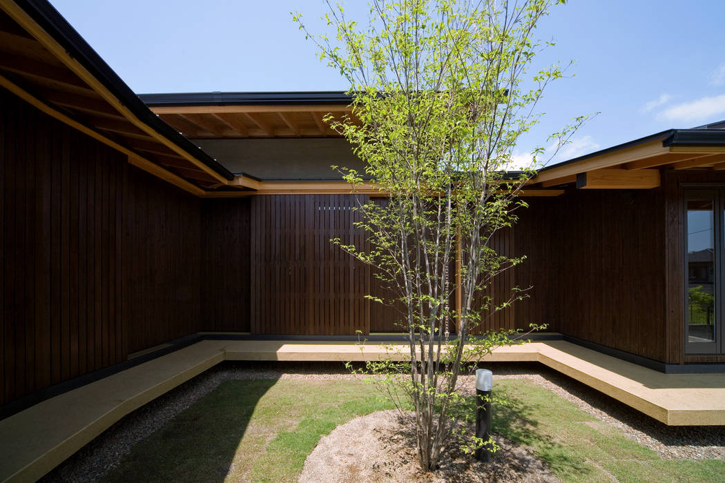 木蔭の家, 山道勉建築 山道勉建築 Casas de madera Madera Acabado en madera