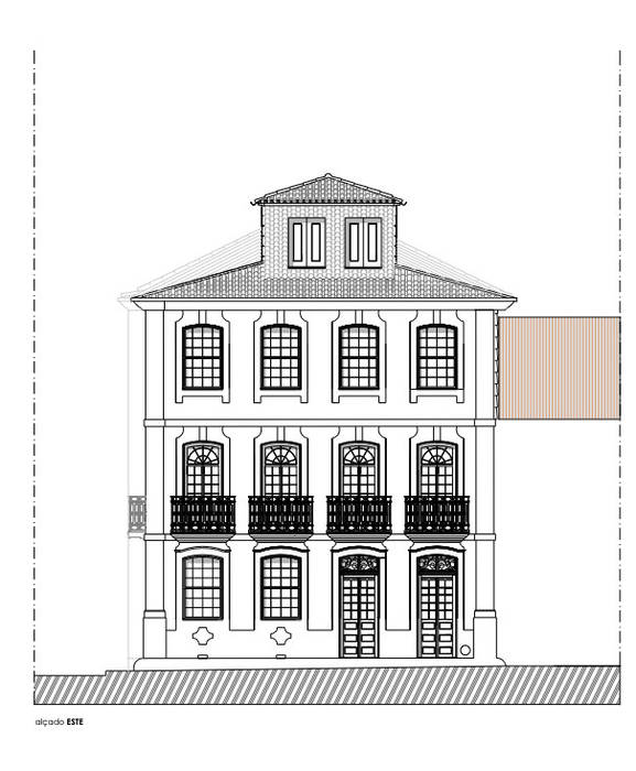 Projecto de Arquitetura de reabilitação de prédio no Centro Histórico de Guimarães, R&U ATELIER LDA R&U ATELIER LDA Багатоквартирний будинок