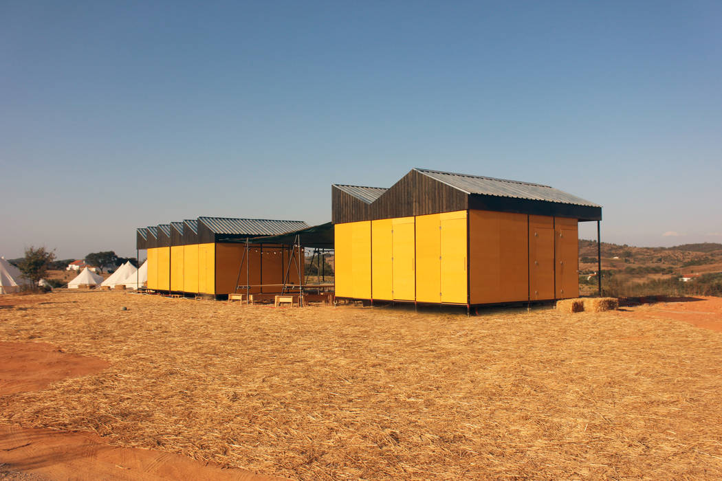 NOMAD BASE CAMP, Colectivo Warehouse Colectivo Warehouse Prefabricated home Plywood