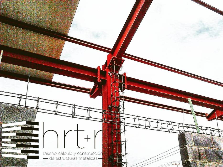 TECHUMBRE BODEGA, Hrt+r Constructora Hrt+r Constructora 박공 지붕 철 / 철강