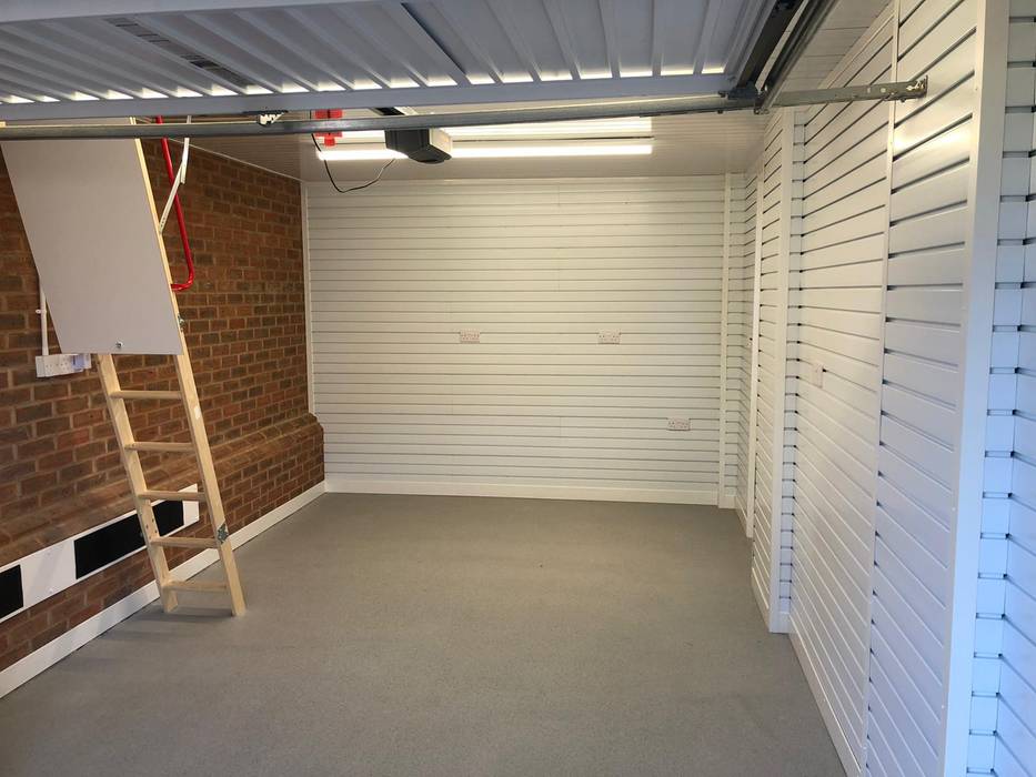This Kent garage now has the WOW factor Garageflex Garaż podwójny garage