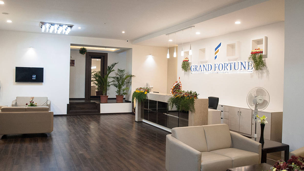 GRAND FORTUNE HOTEL, Aniruddha Vaidya & Associates (AVA) Aniruddha Vaidya & Associates (AVA) Pisos