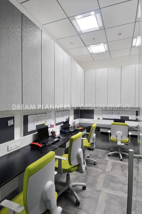 Office Work Area Dreamplanners Commercial spaces Wood-Plastic Composite blackboard, soft board, storage, chairs, green, grey, white, black, file cabinet, organizer,Office spaces & stores