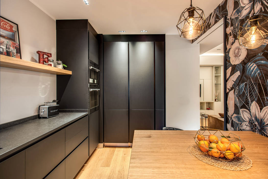 CAVALESE: Bello moderno e Funzionale, MOB ARCHITECTS MOB ARCHITECTS Cocinas de estilo moderno