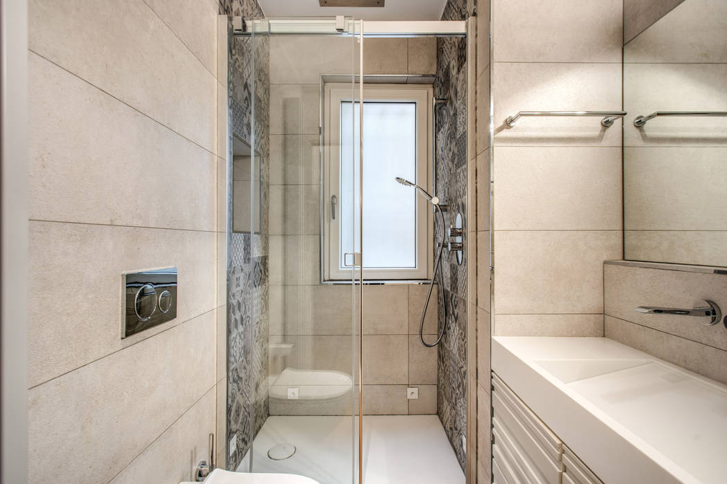 CAVALESE: Bello moderno e Funzionale, MOB ARCHITECTS MOB ARCHITECTS Modern bathroom