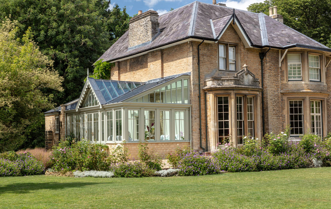 Elegant Period Property with Bespoke Conservatory Vale Garden Houses Konservatori Klasik Kayu Wood effect