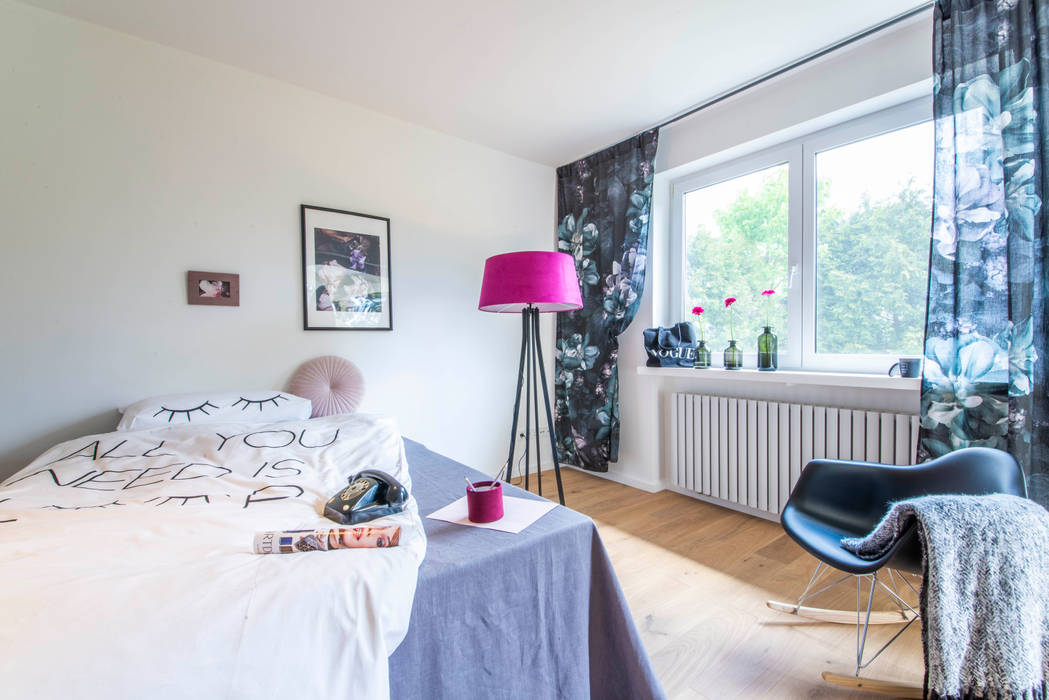 renoviertes Haus in Starnberg hat viel Platz für Familie, Münchner home staging AGENTUR GESCHKA Münchner home staging AGENTUR GESCHKA Kamar tidur anak perempuan