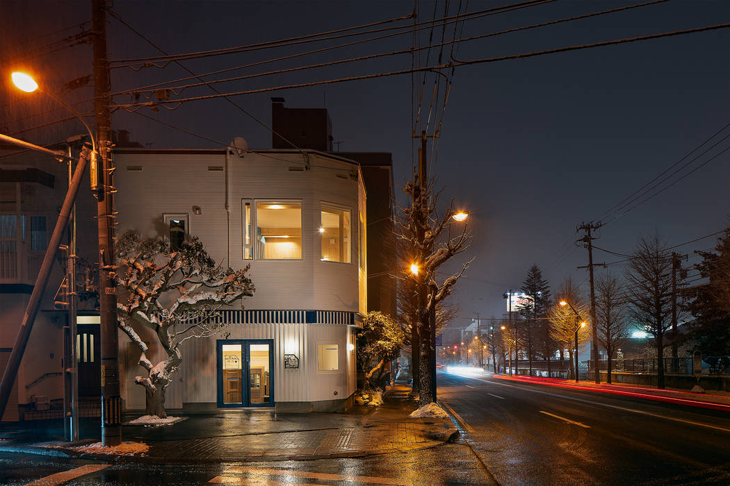 Cafe Ebru/カフェ エブル, 富谷洋介建築設計 富谷洋介建築設計 Casas de estilo moderno